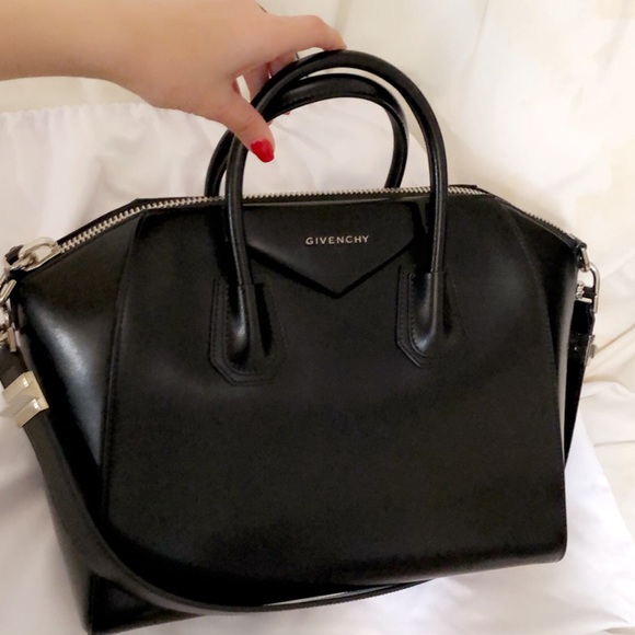 Givenchy Handbags - 🛑SOLD🛑 Givenchy Antigona glazed leather satchel